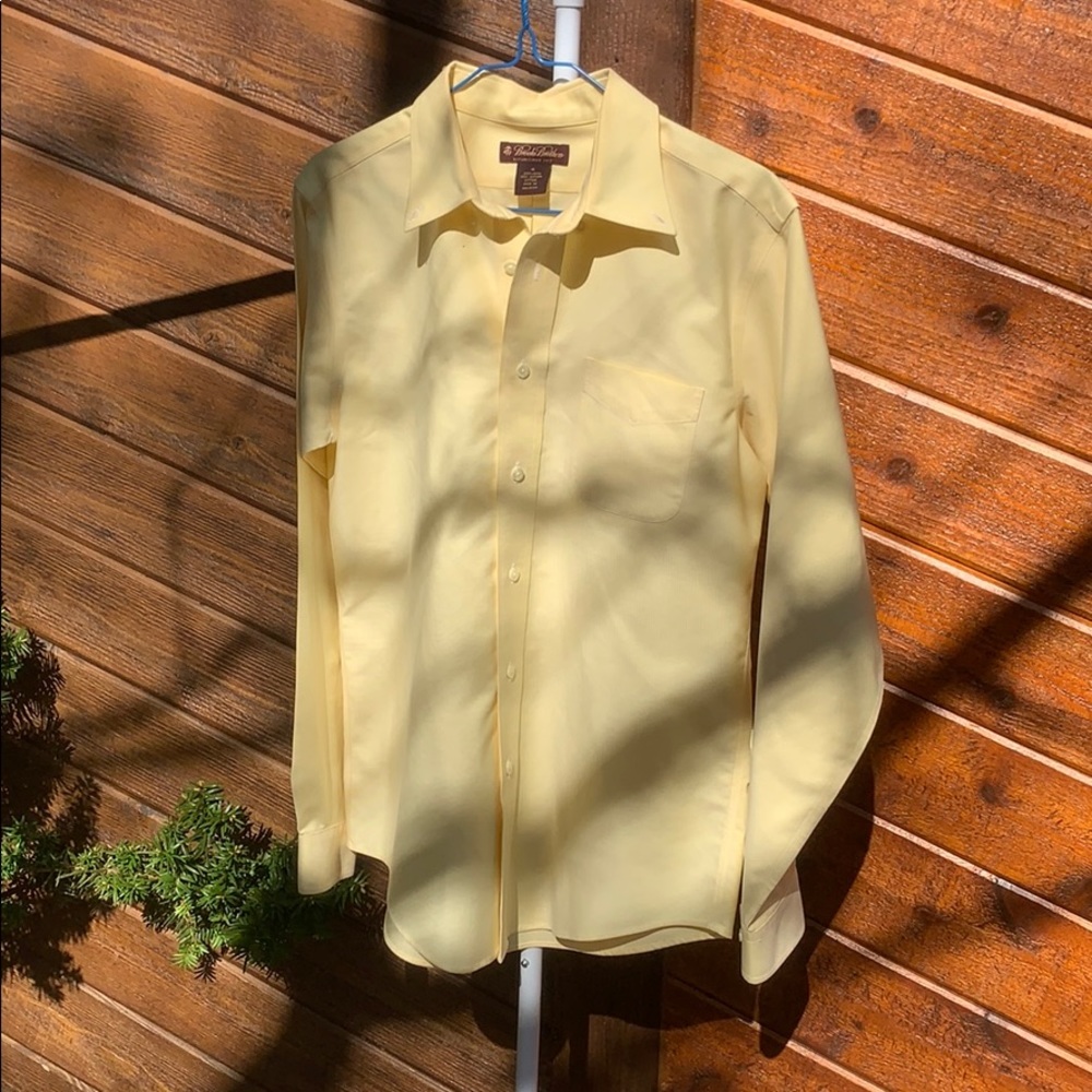 Yellow men’s button down
